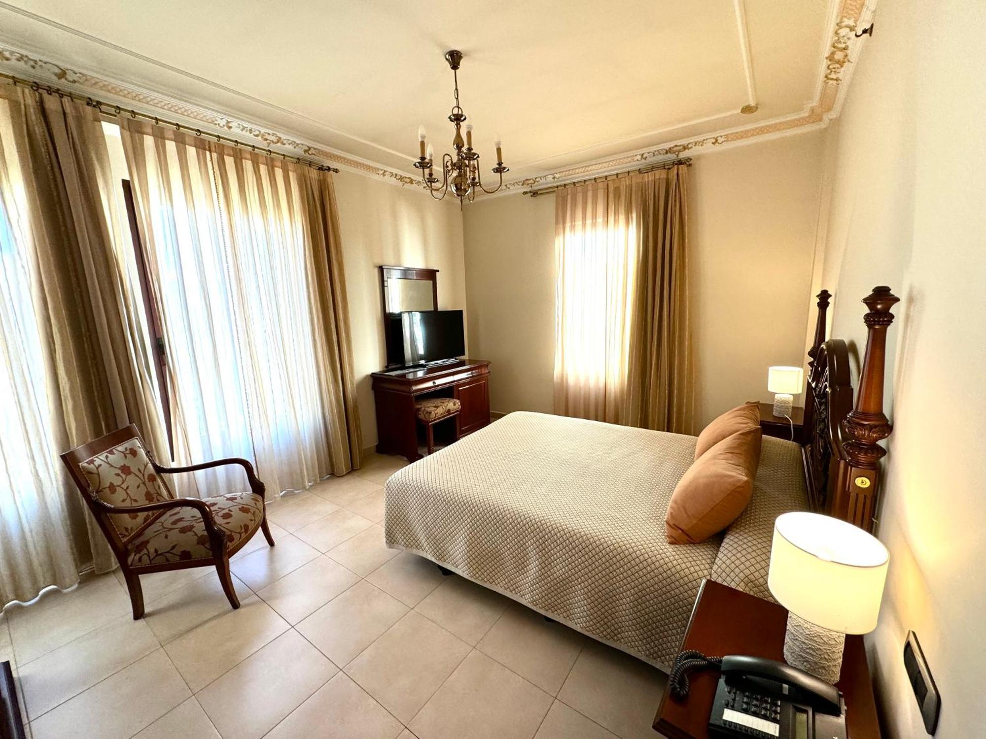 Hotel Kazar Ontinyent Zewnętrze zdjęcie